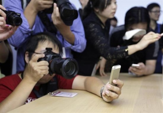 新款iPhone中國市場遇冷 蘋果痛失上百億美元市值